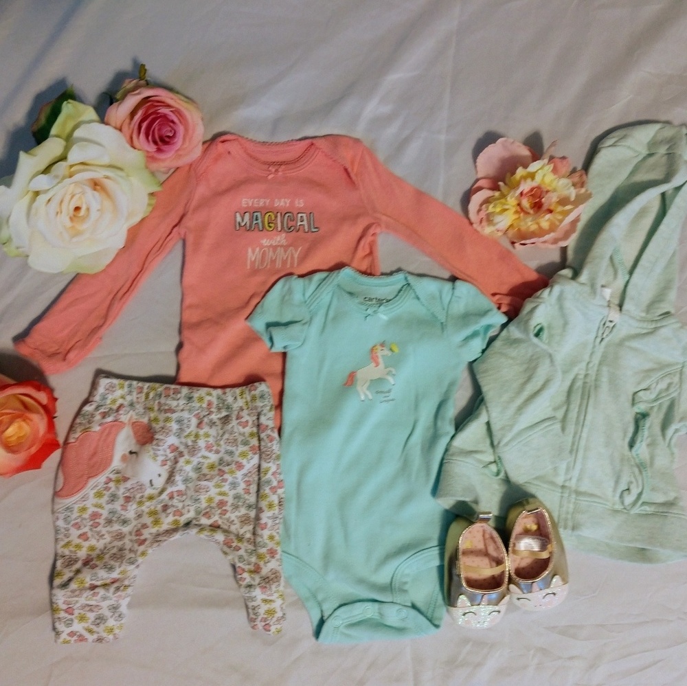 Carter's unicorn set